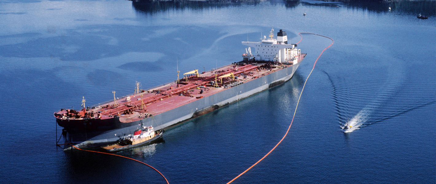 유조선의 기름 유출 위험